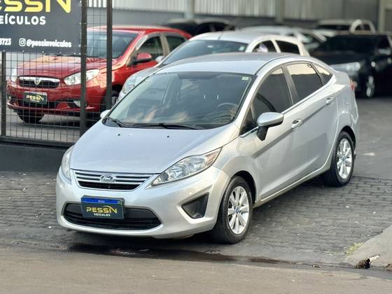 FORD FIESTA 1.6 SIGMA 16V FLEX 4P MANUAL FORD FIESTA 1.6 SIGMA 16V FLEX 4P MANUAL